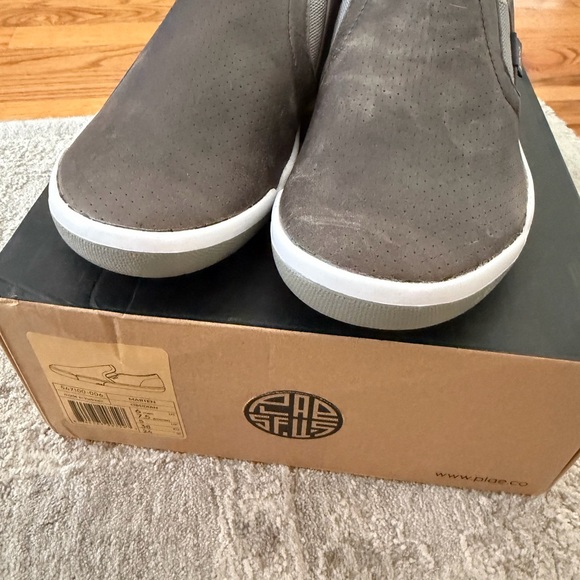 PLAE  unisex Slip-On Shoes New main image 2
